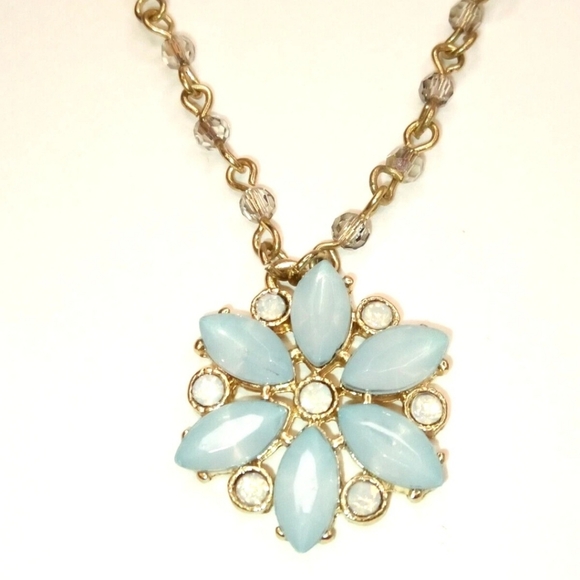 Lauren Conrad Light Blue Flower Necklace Gold Tone 18" - Picture 4 of 6